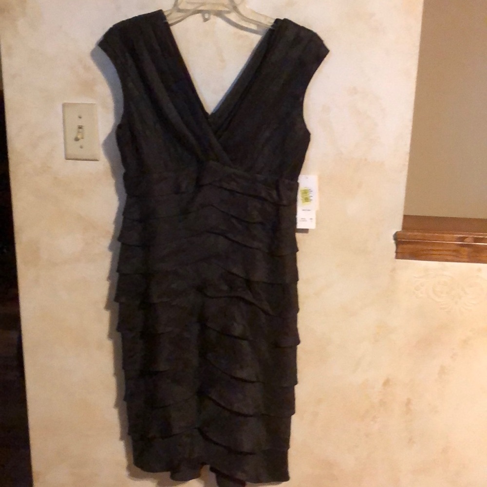 NWT Adrianna papell formal dress